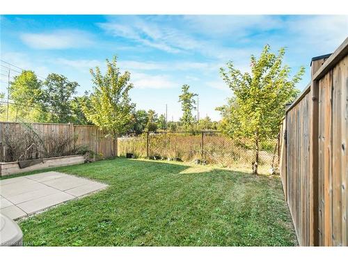 7741 Shadbush Lane, Niagara Falls, ON - Outdoor With Backyard