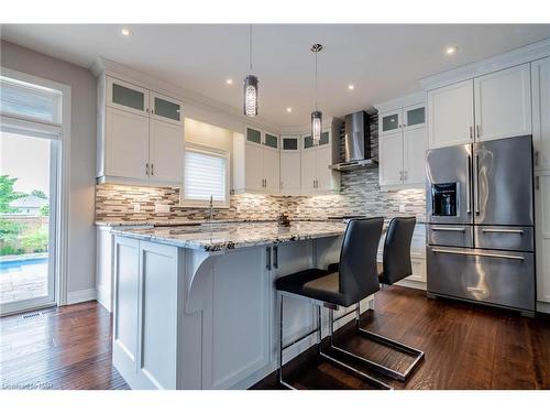 8 Tuscany Court, St. Catharines, ON - Indoor Photo Showing Kitchen With Upgraded Kitchen