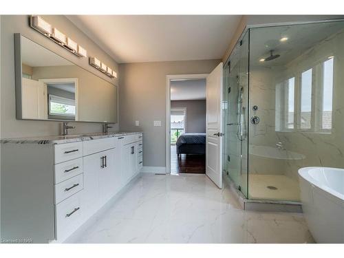 8 Tuscany Court, St. Catharines, ON - Indoor Photo Showing Bathroom