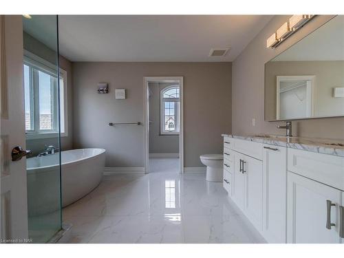 8 Tuscany Court, St. Catharines, ON - Indoor Photo Showing Bathroom