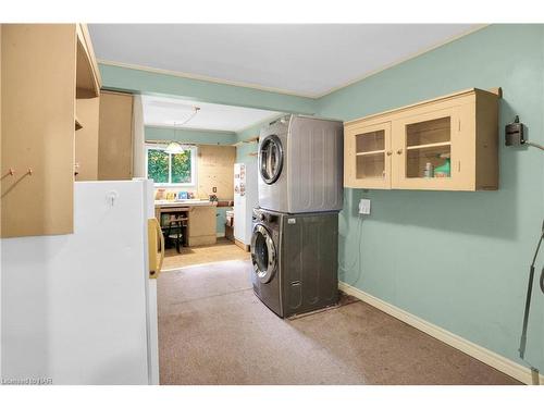 4061 Firelane 13, Sherkston, ON - Indoor Photo Showing Laundry Room