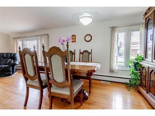 3663 Arlington Avenue, Niagara Falls, ON - Indoor Photo Showing Dining Room