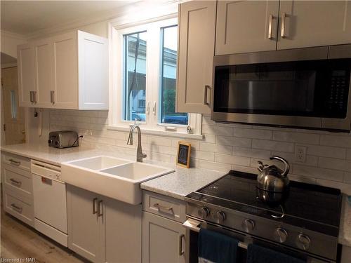 57 Edgar Street, Welland, ON - Indoor Photo Showing Kitchen With Double Sink