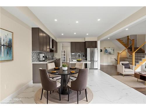 4500 Eclipse Way, Niagara Falls, ON - Indoor Photo Showing Dining Room