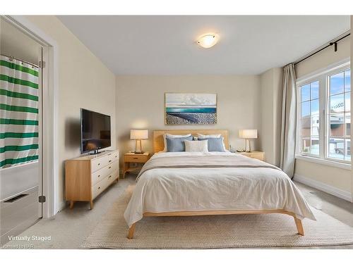 4500 Eclipse Way, Niagara Falls, ON - Indoor Photo Showing Bedroom