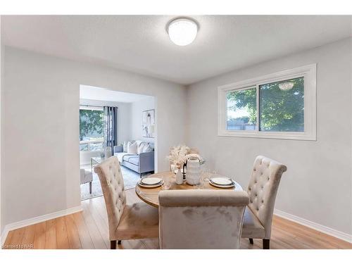 61 Rollins Drive, Welland, ON - Indoor Photo Showing Dining Room