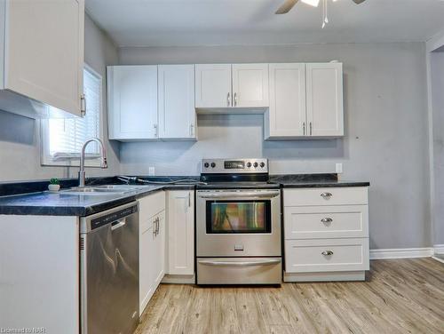 50 Victoria Street, Port Colborne, ON - Indoor Photo Showing Kitchen With Upgraded Kitchen