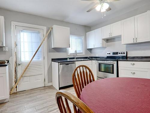 50 Victoria Street, Port Colborne, ON - Indoor Photo Showing Kitchen