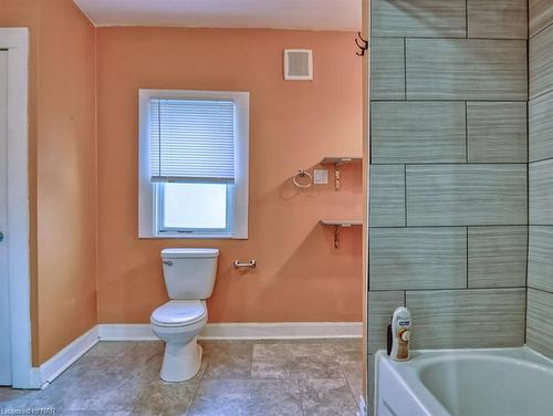 50 Victoria Street, Port Colborne, ON - Indoor Photo Showing Bathroom