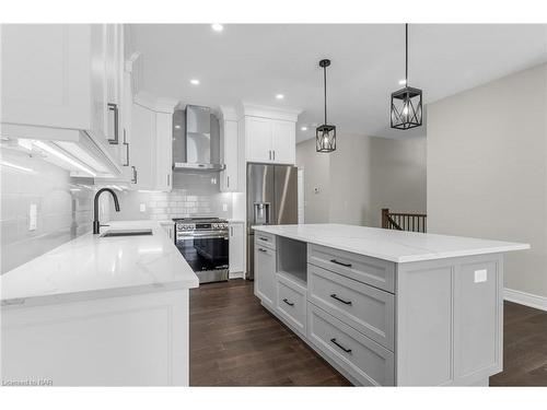 732 Clarence Street, Port Colborne, ON - Indoor Photo Showing Kitchen With Upgraded Kitchen