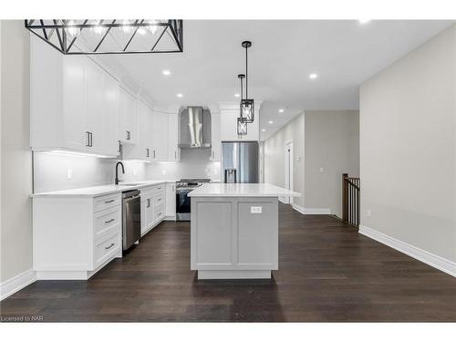 732 Clarence Street, Port Colborne, ON - Indoor Photo Showing Kitchen With Upgraded Kitchen