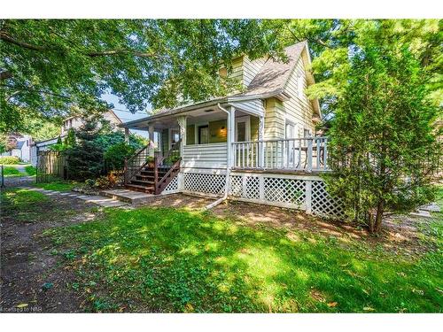 5062 Ontario Avenue, Niagara Falls, ON - Outdoor With Deck Patio Veranda