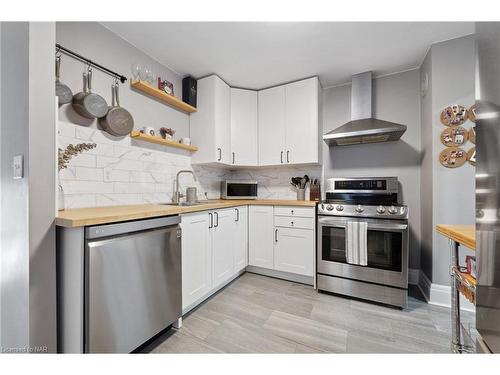 110 Beech Street, St. Catharines, ON - Indoor Photo Showing Kitchen