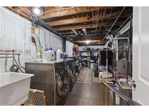 110 Beech Street, St. Catharines, ON - Indoor Photo Showing Laundry Room