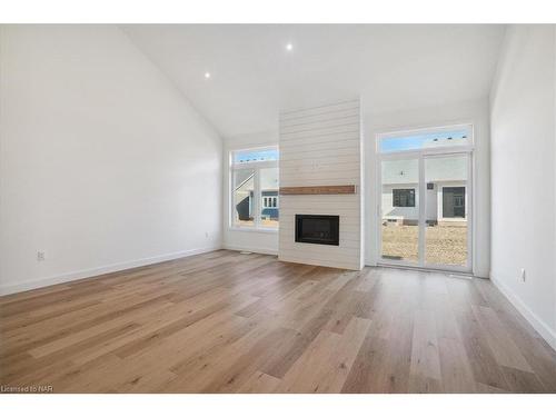 46 Beachwalk Crescent, Crystal Beach, ON - Indoor Photo Showing Other Room With Fireplace