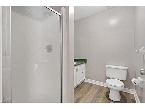 321 Elgin Street, Port Colborne, ON - Indoor Photo Showing Bathroom