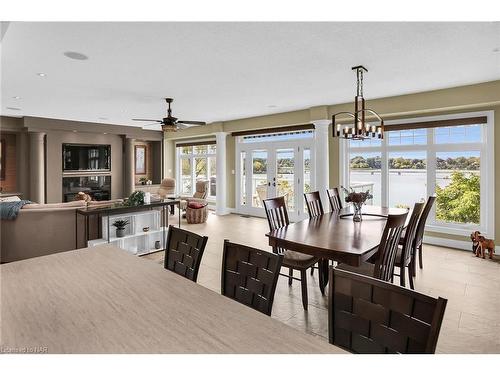 11-88 Lakeport Road, St. Catharines, ON - Indoor Photo Showing Dining Room