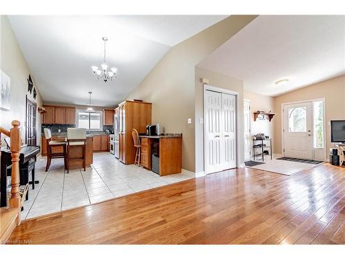 43 Foxtail Avenue, Welland, ON - Indoor Photo Showing Other Room