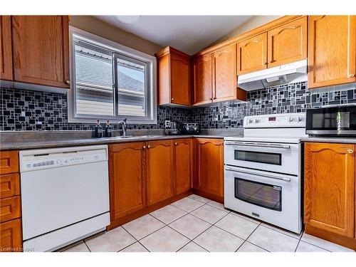 43 Foxtail Avenue, Welland, ON - Indoor Photo Showing Kitchen With Double Sink