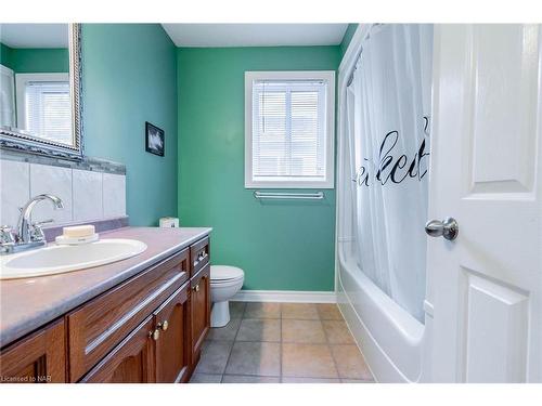 43 Foxtail Avenue, Welland, ON - Indoor Photo Showing Bathroom