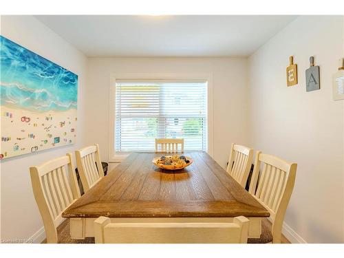 339 Eastwood Avenue, Crystal Beach, ON - Indoor Photo Showing Dining Room