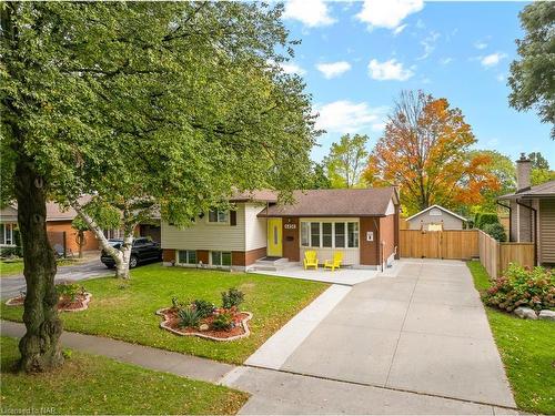 6456 Carolyn Avenue, Niagara Falls, ON - Outdoor With Facade