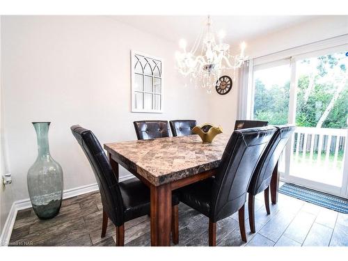 29 Capri Street, Thorold, ON - Indoor Photo Showing Dining Room