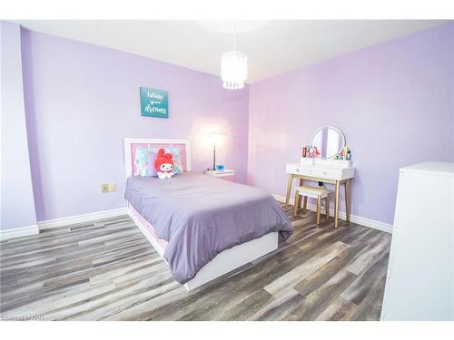 29 Capri Street, Thorold, ON - Indoor Photo Showing Bedroom