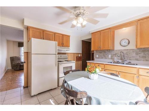 310 1/2 Linwell Road, St. Catharines, ON - Indoor Photo Showing Kitchen With Double Sink