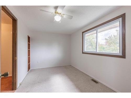 310 1/2 Linwell Road, St. Catharines, ON - Indoor Photo Showing Other Room