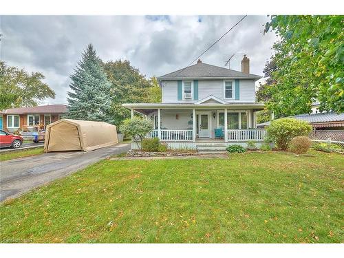 1435 Station St Street, Fonthill, ON - Outdoor With Deck Patio Veranda With Facade