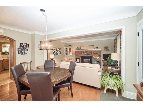 1435 Station St Street, Fonthill, ON - Indoor Photo Showing Dining Room With Fireplace