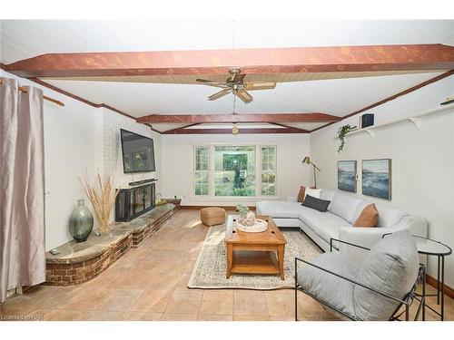 548 Prospect Point Road N, Ridgeway, ON - Indoor Photo Showing Living Room With Fireplace