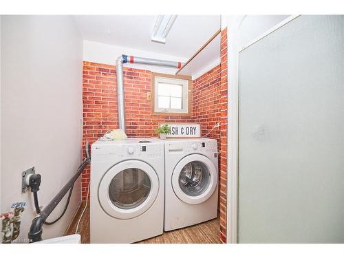 548 Prospect Point Road N, Ridgeway, ON - Indoor Photo Showing Laundry Room