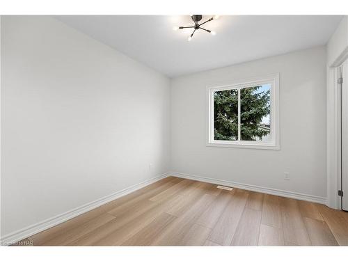 181 Southworth Street N, Welland, ON - Indoor Photo Showing Other Room