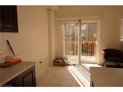 4047 Maitland St Street, Beamsville, ON - Indoor Photo Showing Other Room