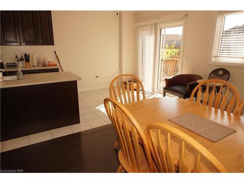 4047 Maitland St Street, Beamsville, ON - Indoor Photo Showing Dining Room