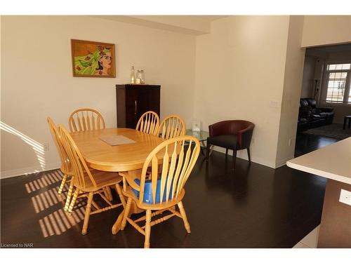 4047 Maitland St Street, Beamsville, ON - Indoor Photo Showing Dining Room