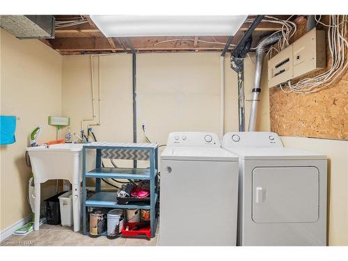 7715 Swan Street, Niagara Falls, ON - Indoor Photo Showing Laundry Room