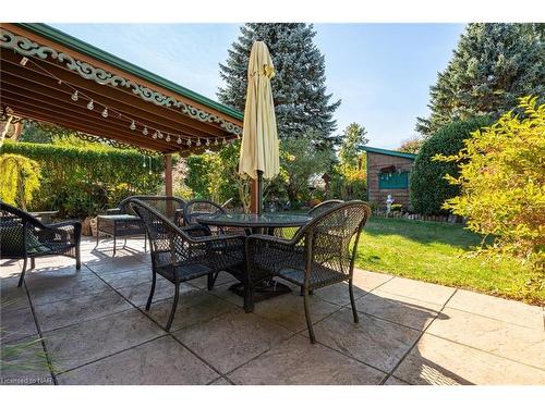 5043 University Avenue, Niagara Falls, ON - Outdoor With Deck Patio Veranda