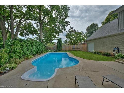 3378 Saint Patrick Avenue, Niagara Falls, ON - Outdoor With In Ground Pool With Backyard