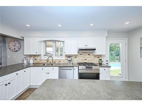 3378 Saint Patrick Avenue, Niagara Falls, ON - Indoor Photo Showing Kitchen With Double Sink