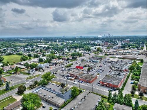 3378 Saint Patrick Avenue, Niagara Falls, ON - Outdoor With View