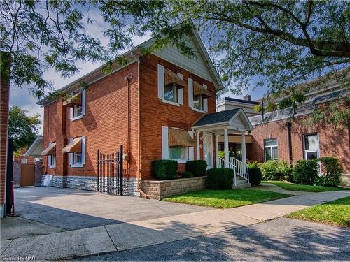 111 Lake Street, St. Catharines, ON - Outdoor With Facade