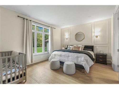 2519 Ott Road, Fort Erie, ON - Indoor Photo Showing Bedroom