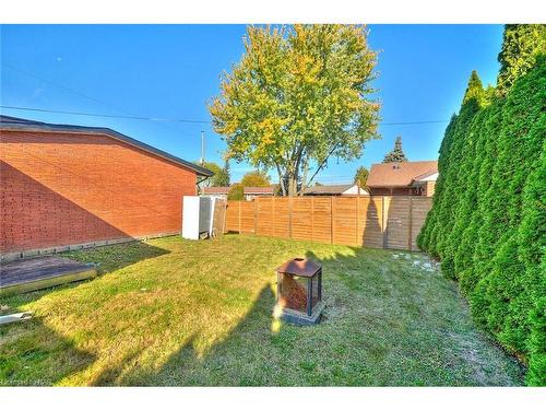 6673 Huggins Street, Niagara Falls, ON - Outdoor