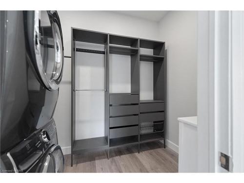 3765 Disher Street, Ridgeway, ON - Indoor Photo Showing Laundry Room