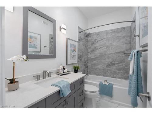 3765 Disher Street, Ridgeway, ON - Indoor Photo Showing Bathroom