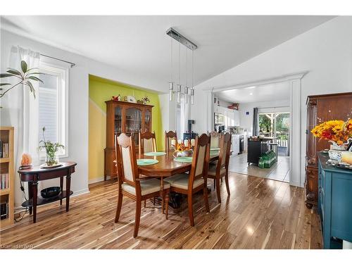 283 Oakcrest Avenue, Welland, ON - Indoor Photo Showing Dining Room