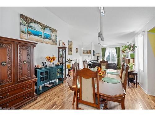 283 Oakcrest Avenue, Welland, ON - Indoor Photo Showing Dining Room